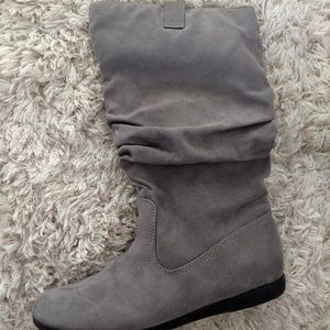 Never worn slouched mid calf boots!